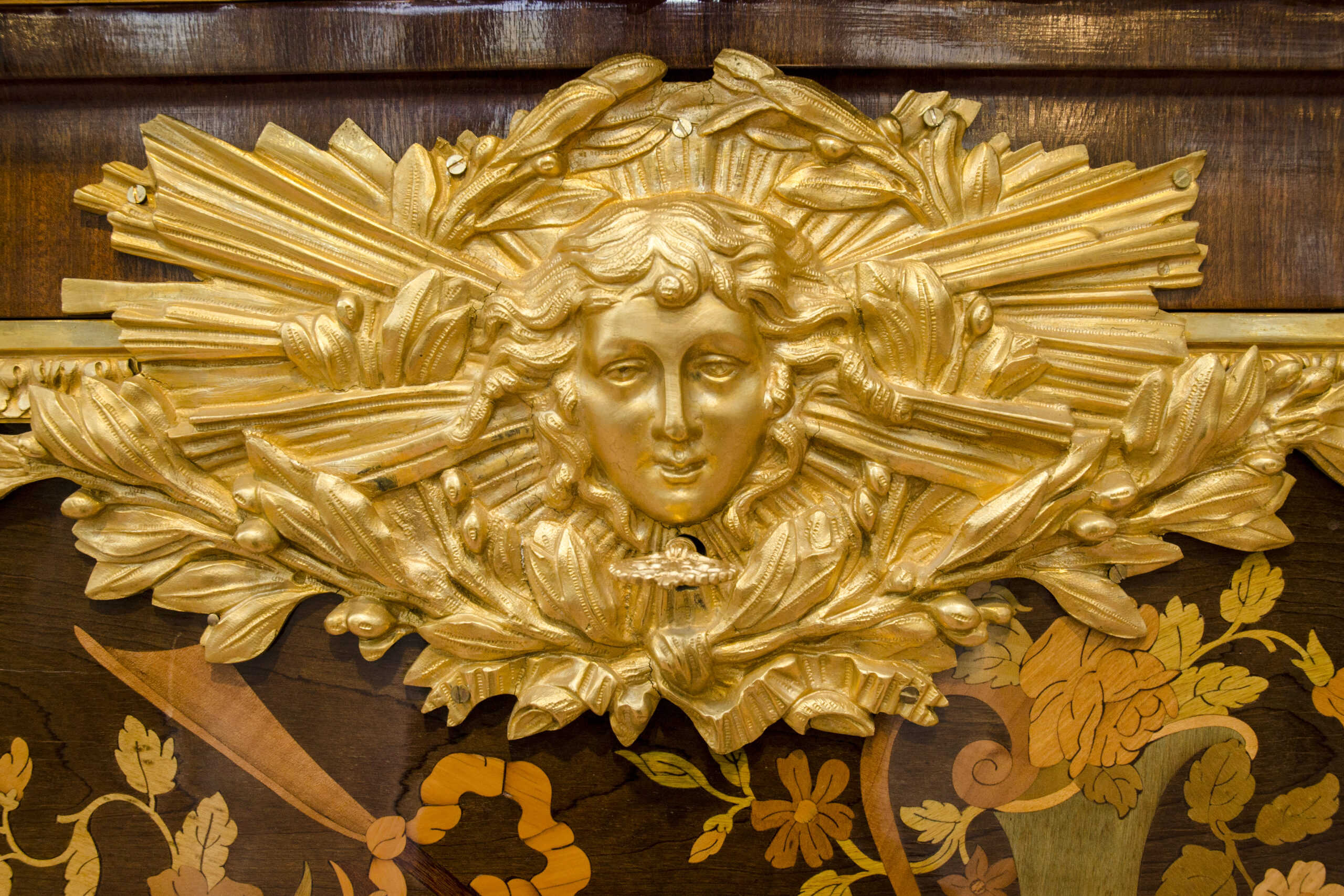 Zeldzame commode "aux Guerriers" naar Riesener - Image 3