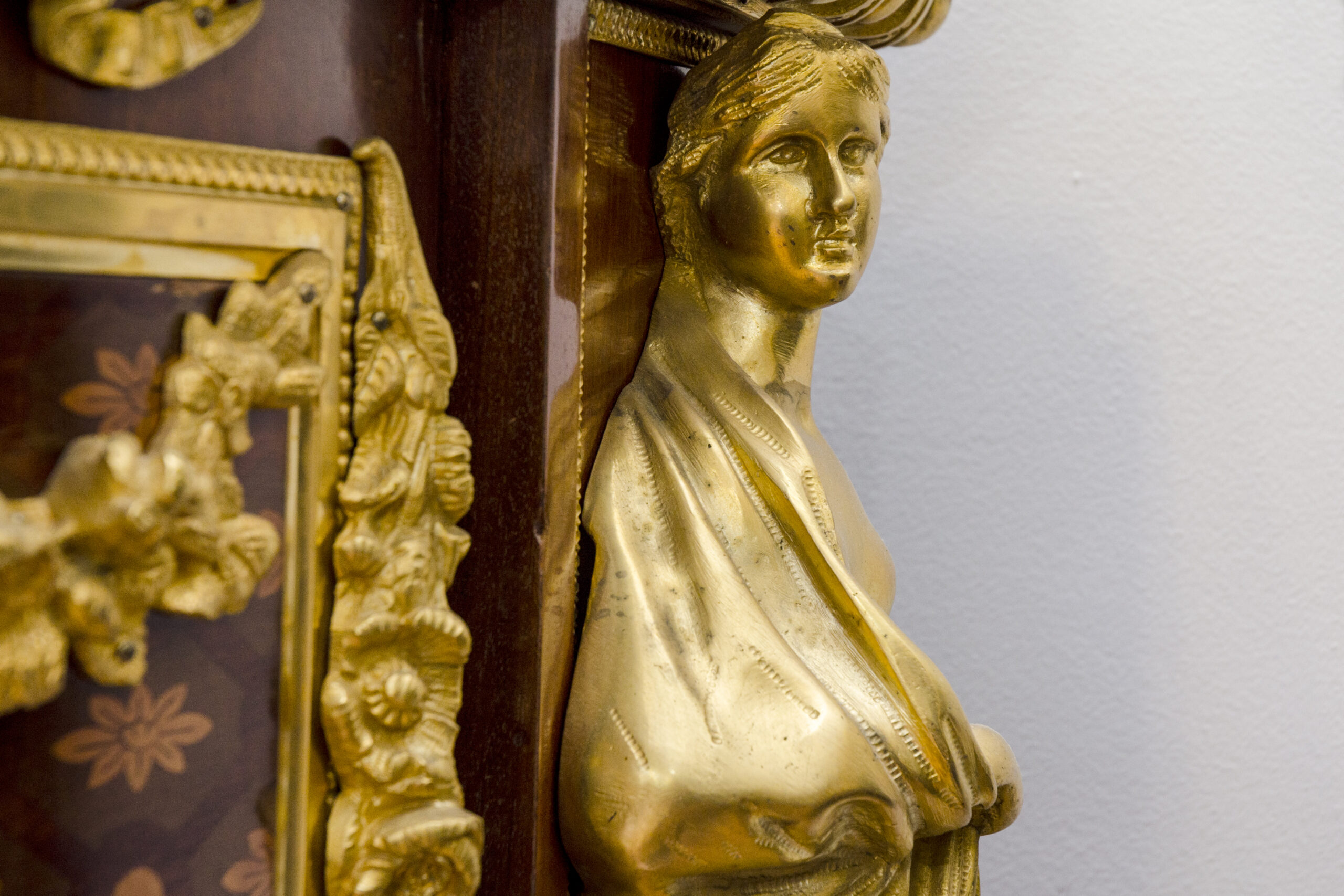 Zeldzame commode "aux Guerriers" naar Riesener - Image 7