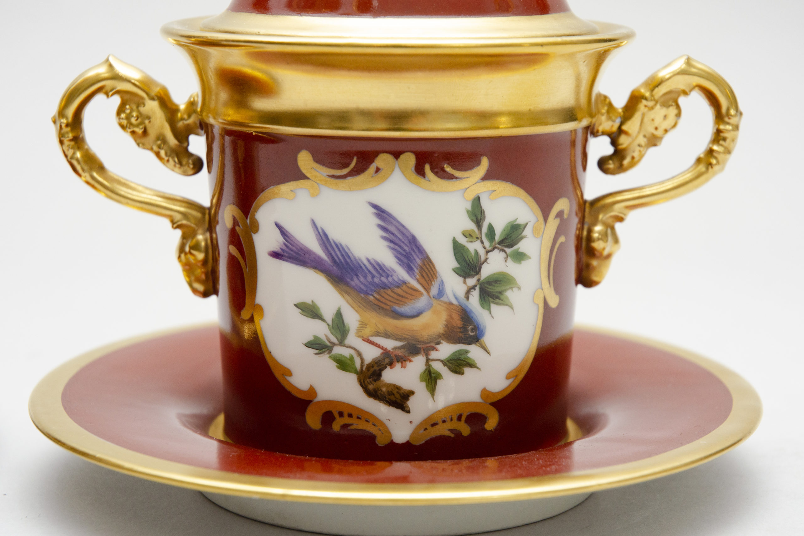 Paire de trembleuses couvertes et soucoupes, porcelaine de Bruxelles – Image 7