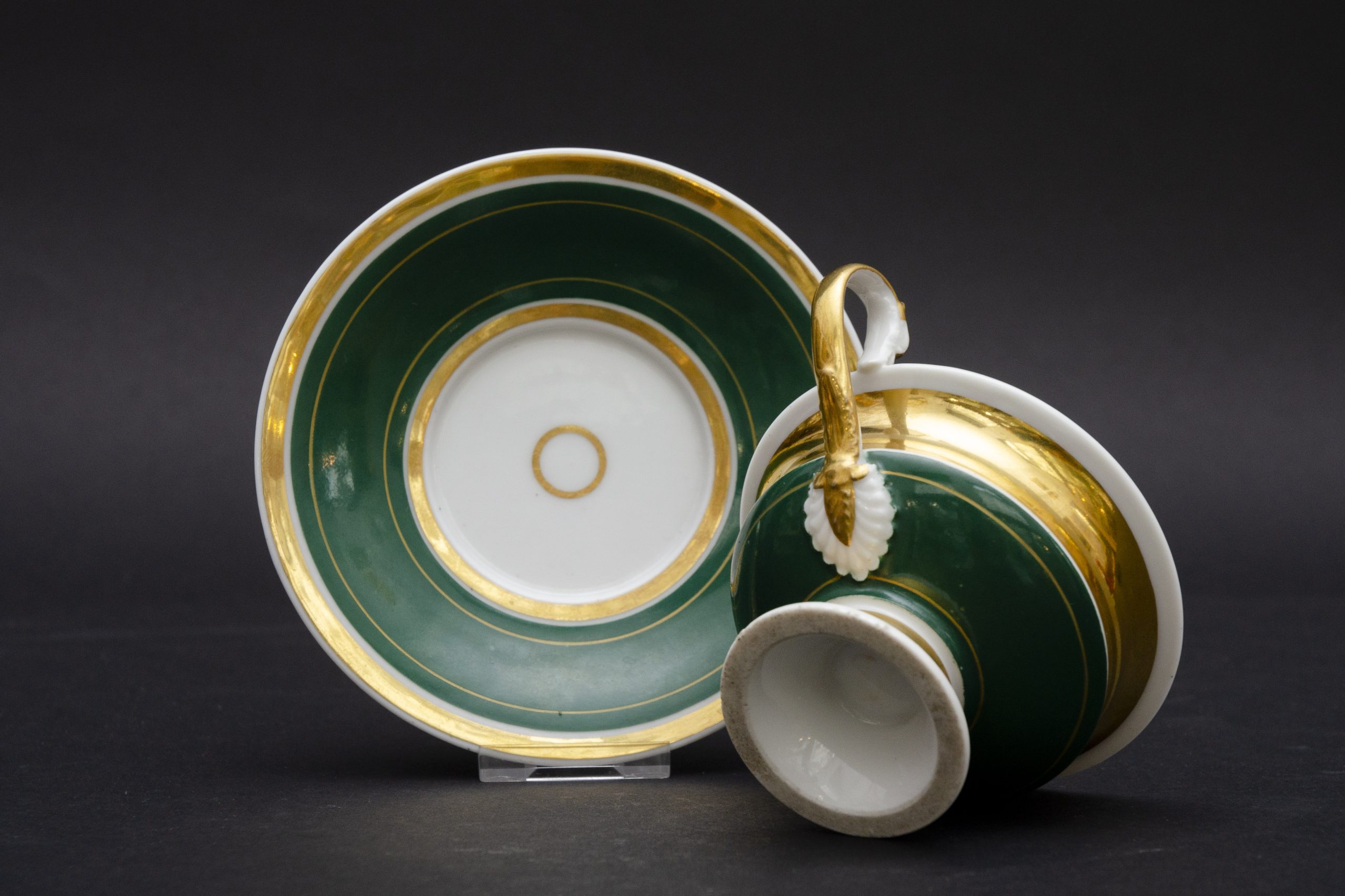 Tasse verte "message d'amitié" et soucoupe, attrib. à Thüringen – Image 8