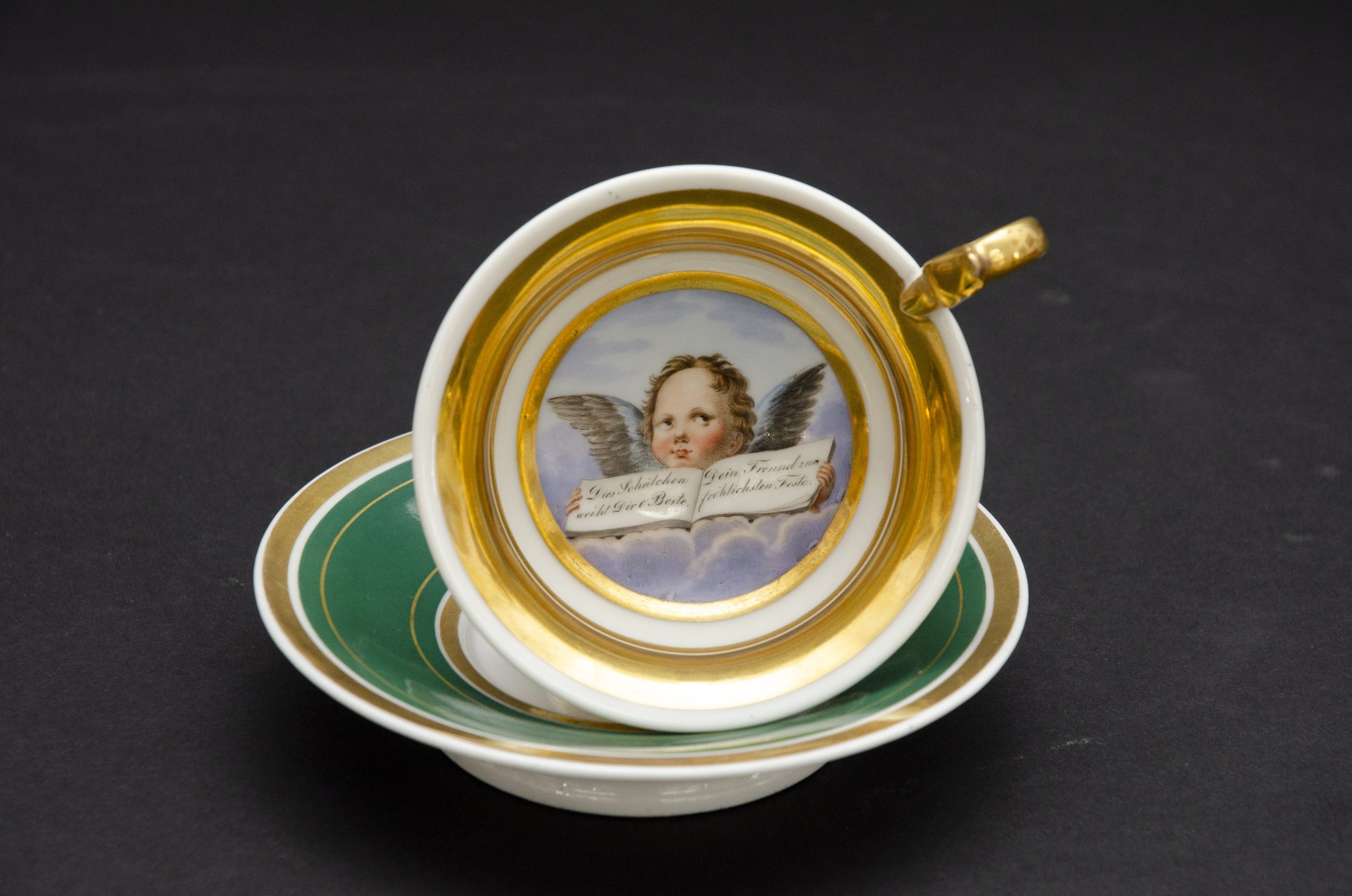 Tasse verte "message d'amitié" et soucoupe, attrib. à Thüringen