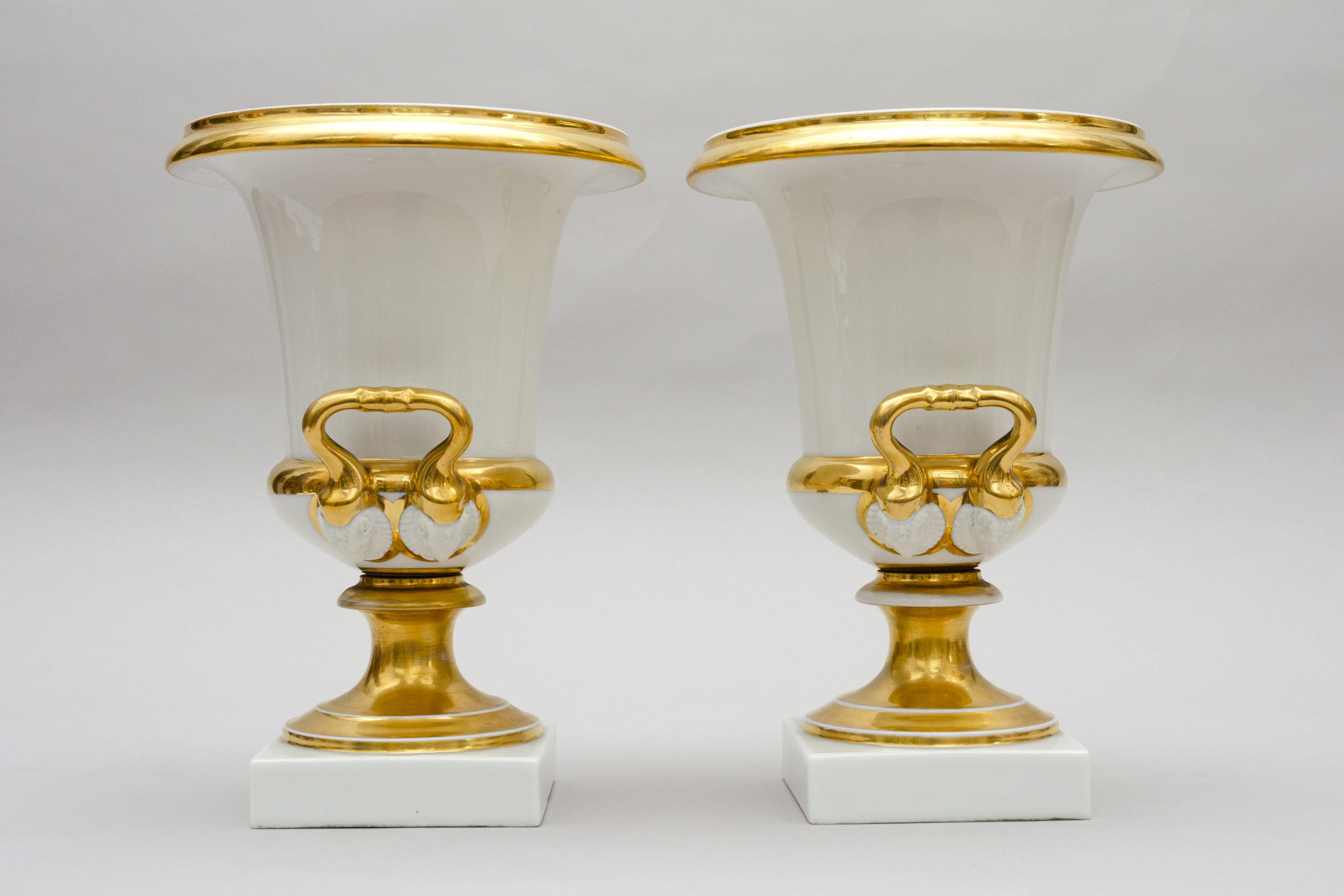 Paire de vases medici, Jacquet et Nédonchelle à Bruxelles – Image 2