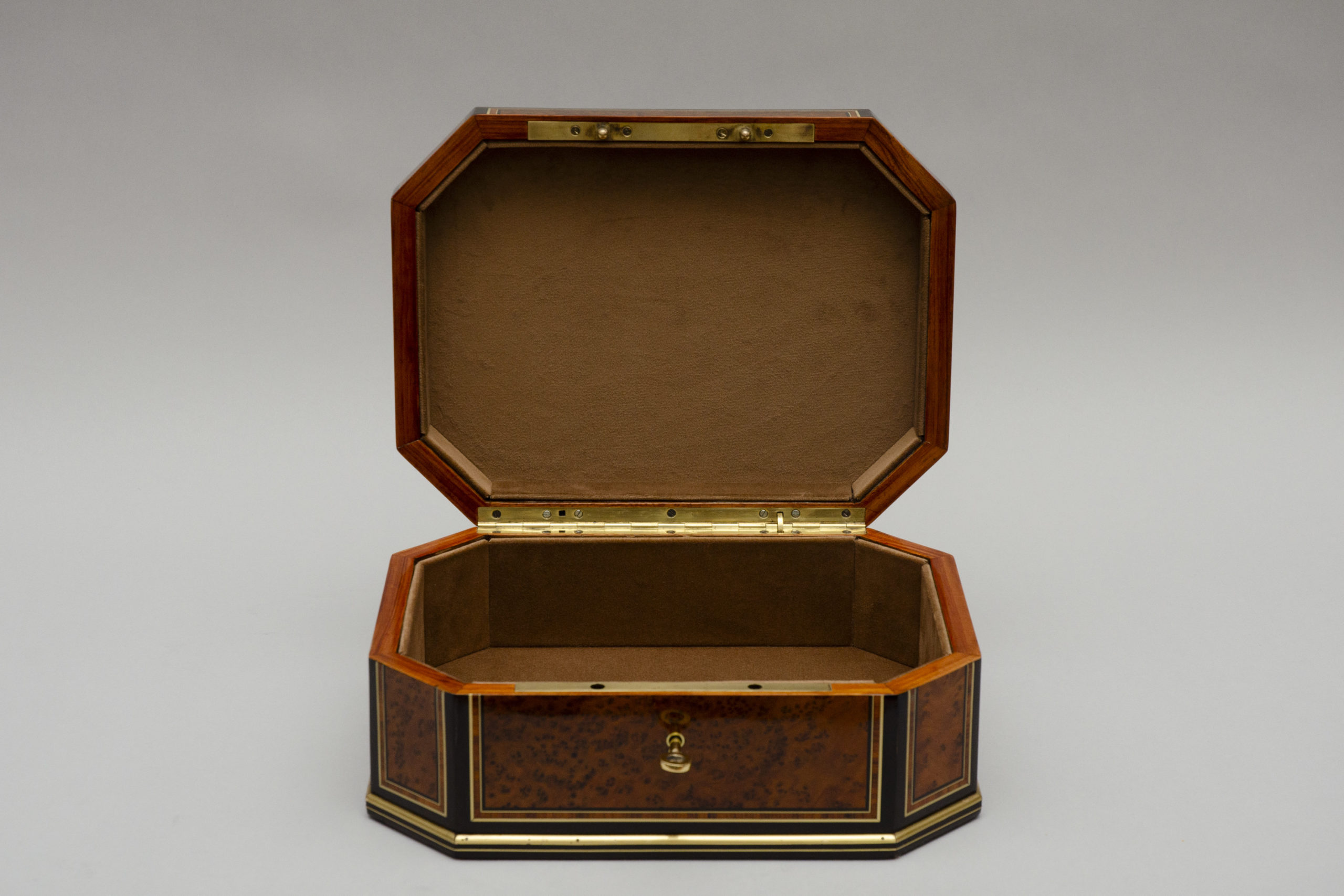 Boîte à bijoux en marqueterie – Image 9