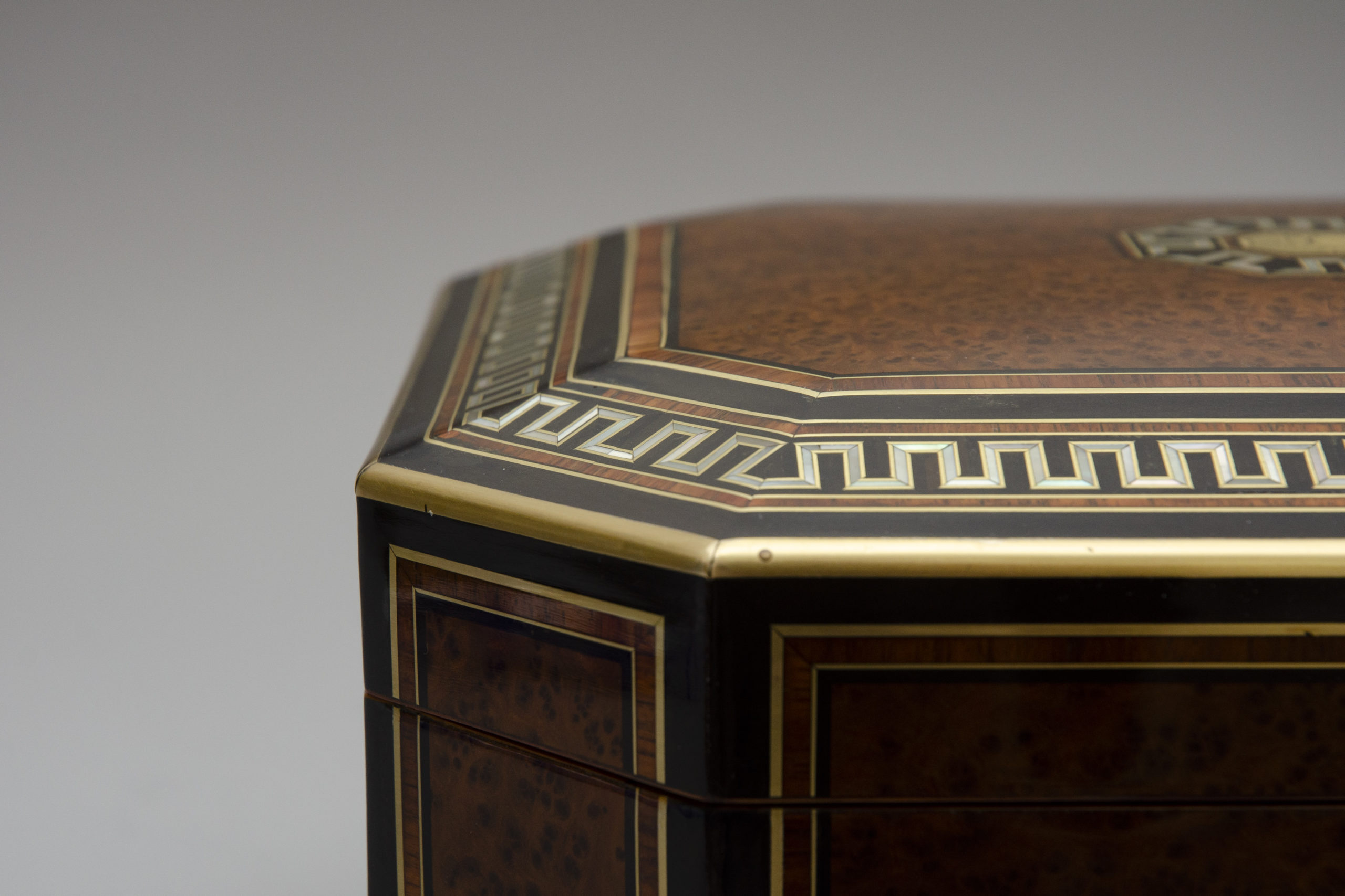 Boîte à bijoux en marqueterie – Image 4