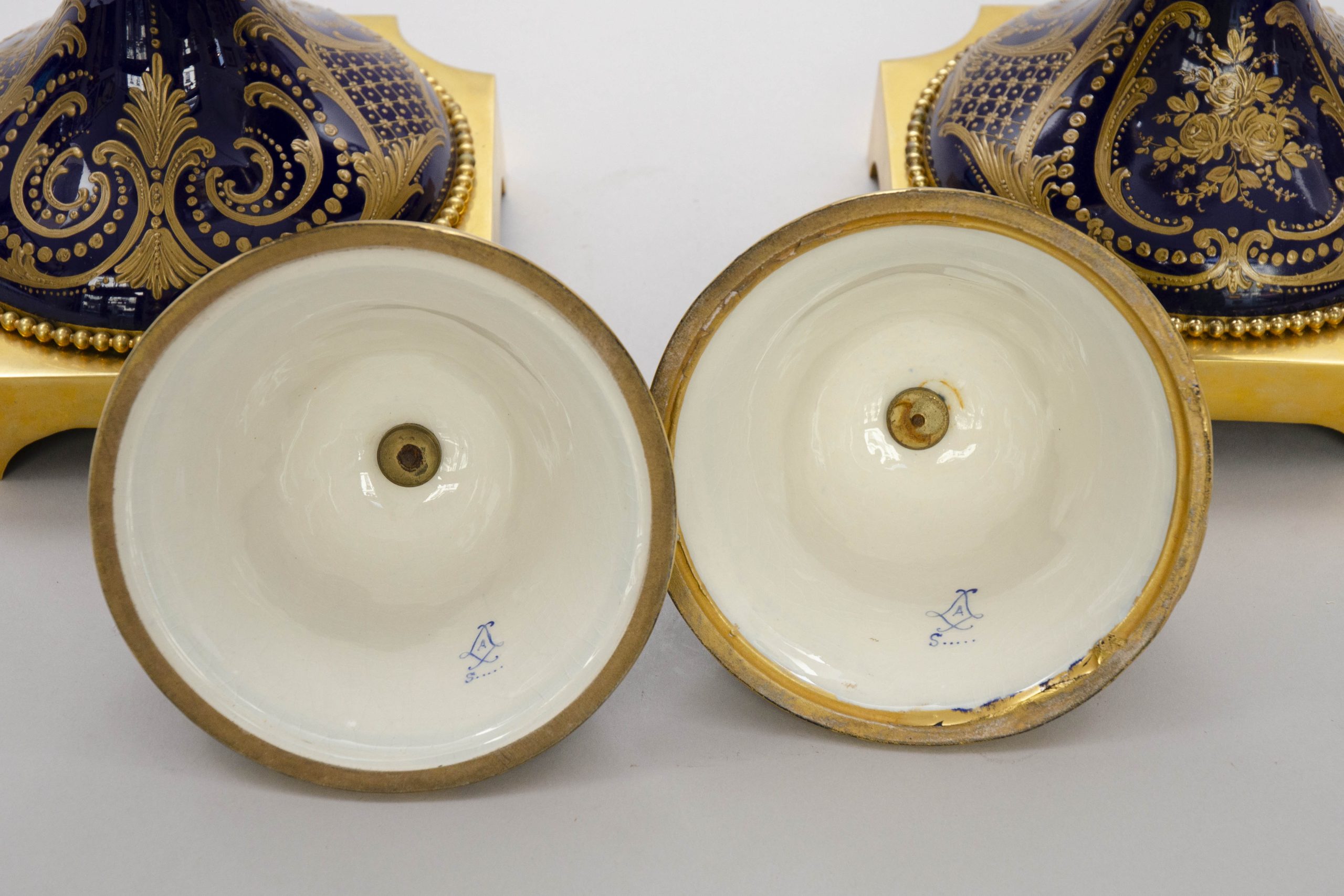 Large Pair Of Baluster Vases Mounted On Bronze, Sèvres Style, Signed Carelle, 19th Century – Image 9