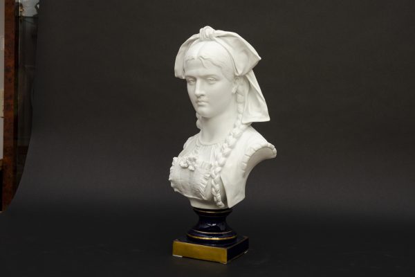 Buste en biscuit "Alsacienne", Laporte à Limoges – Image 11