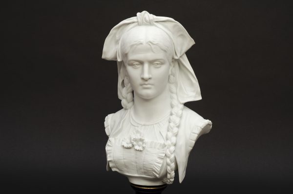 Buste en biscuit "Alsacienne", Laporte à Limoges – Image 2