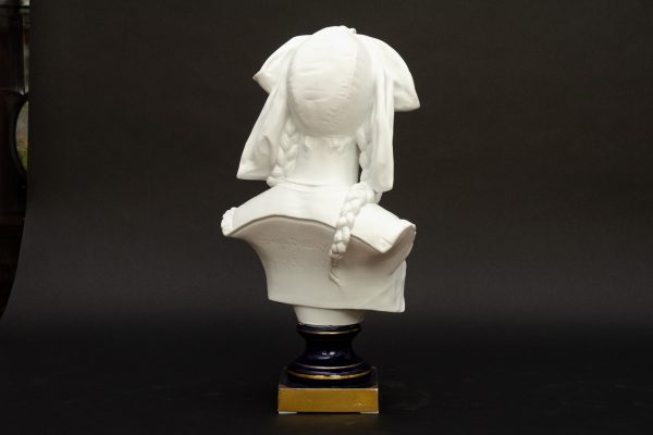 Buste en biscuit "Alsacienne", Laporte à Limoges – Image 6