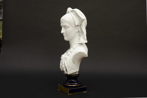 Buste en biscuit "Alsacienne", Laporte à Limoges – Image 9