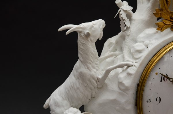 Large bisque table clock "Orpheus charming the animals", Paris - Image 3
