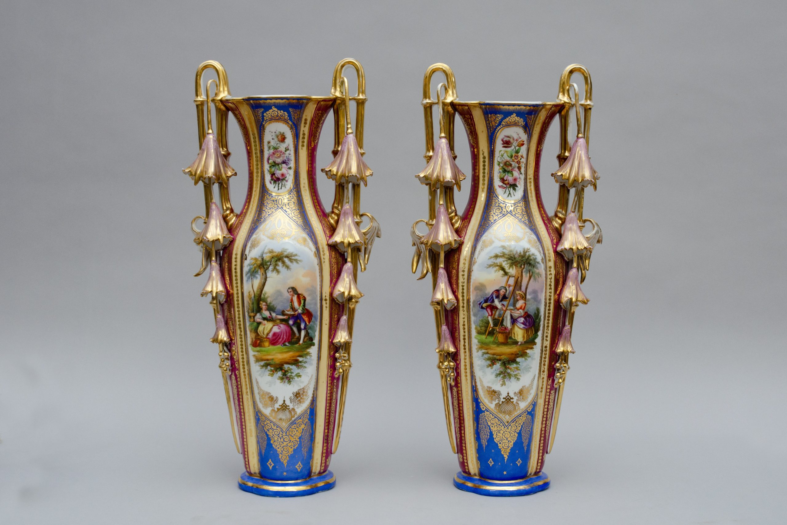 Large porcelain vases, attrib. to Limoges in France - Image 2
