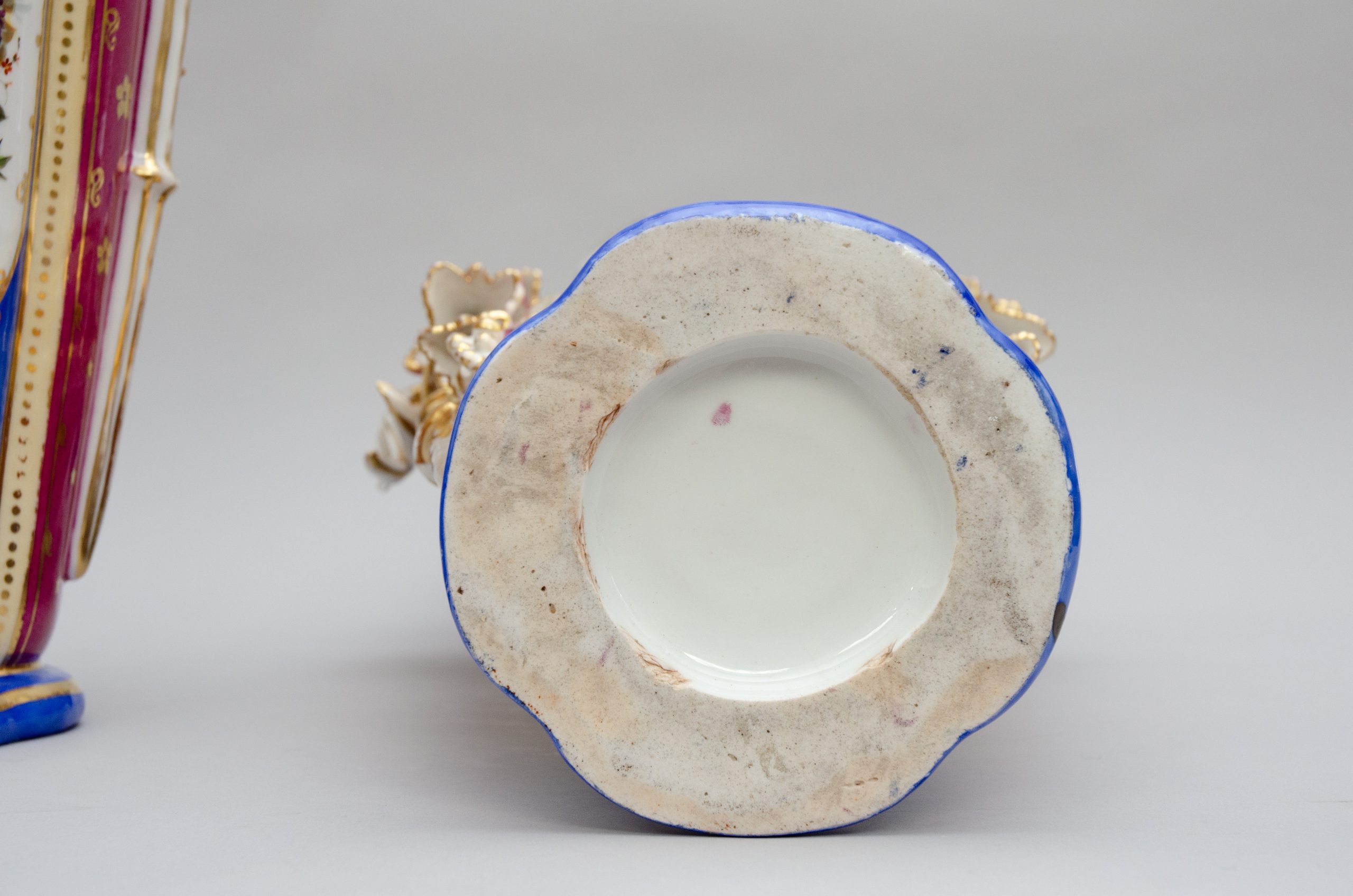 Large porcelain vases, attrib. to Limoges in France - Image 14