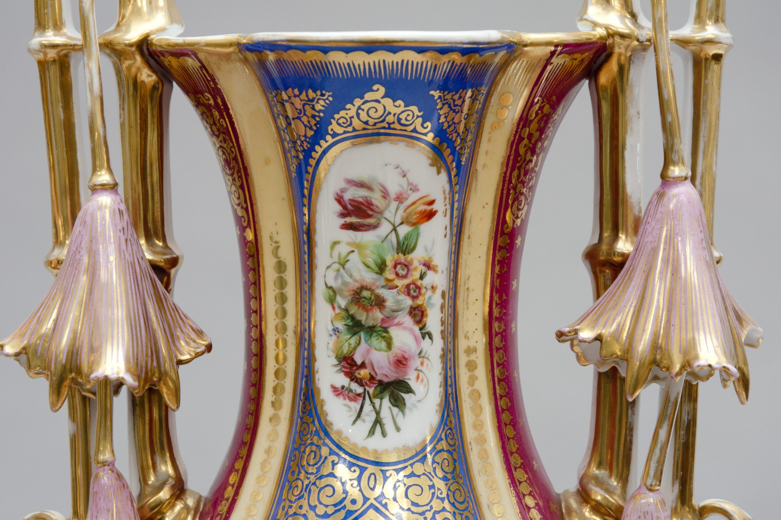 Large porcelain vases, attrib. to Limoges in France - Image 11