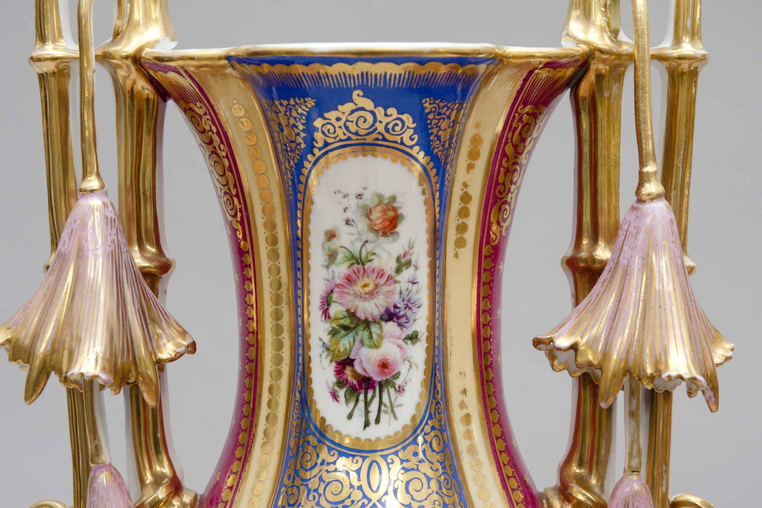 Large porcelain vases, attrib. to Limoges in France - Image 10