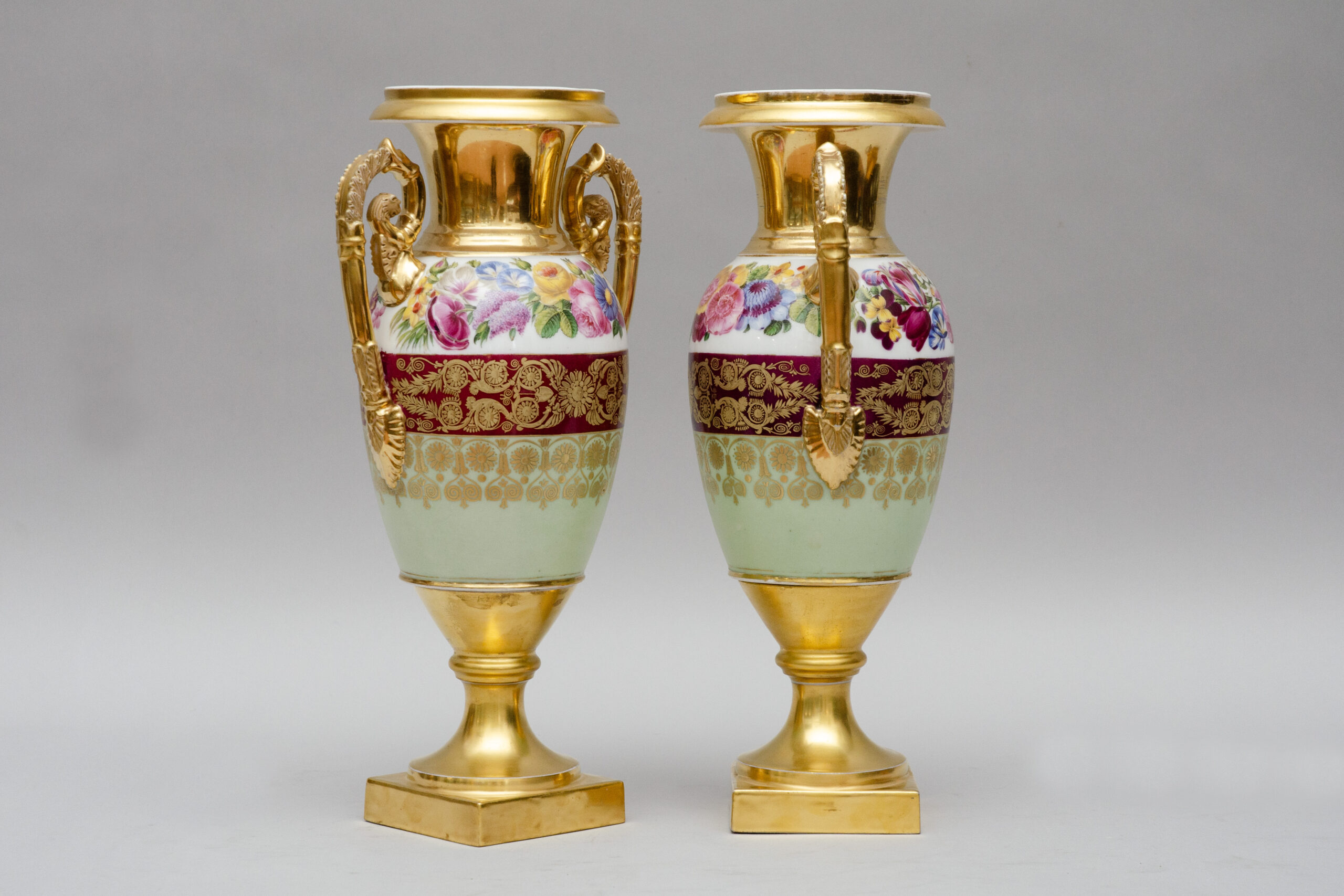 Large pair of eggshaped vases, Paris - Image 10