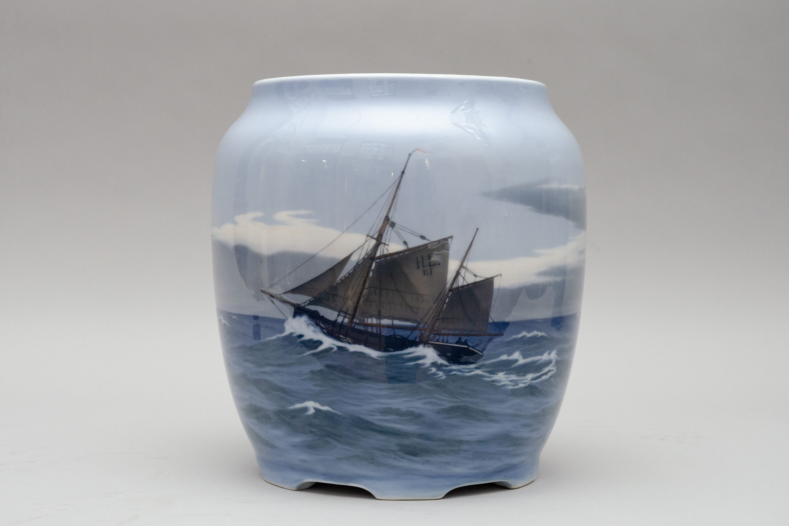 "Seascape" Royal Copenhagen porcelain vases - Image 7