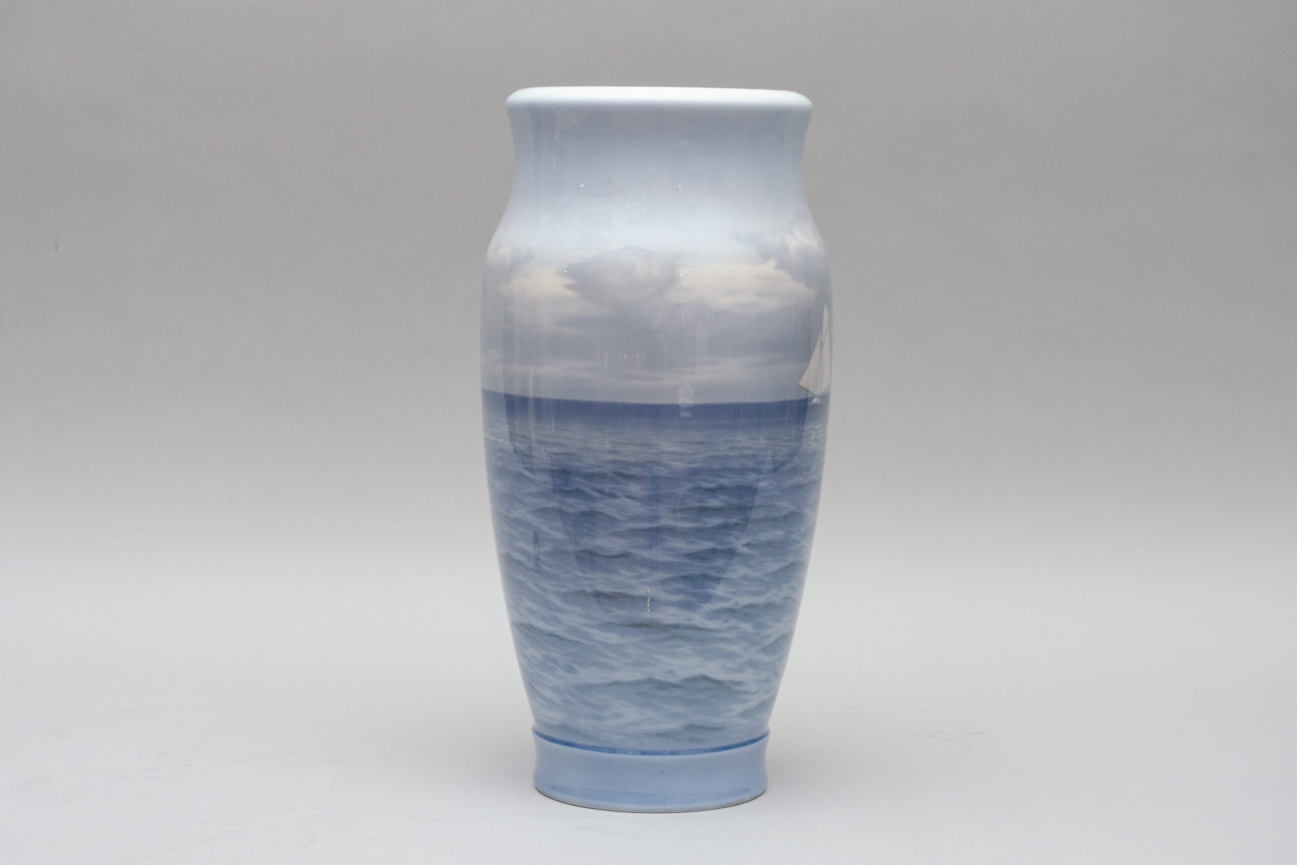 "Seascape" Royal Copenhagen porcelain vases - Image 3