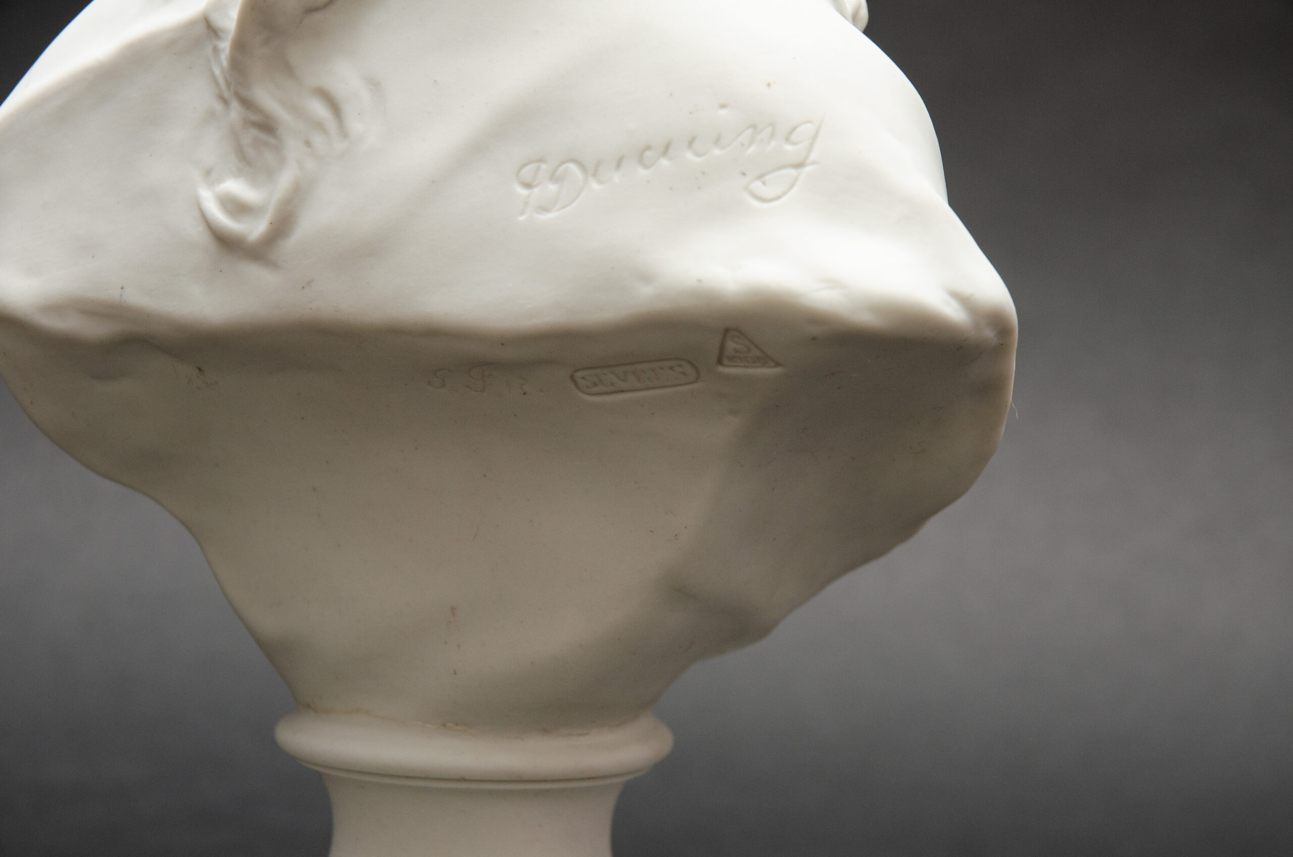 Bisque bust "Elegant", Sèvres - Image 8